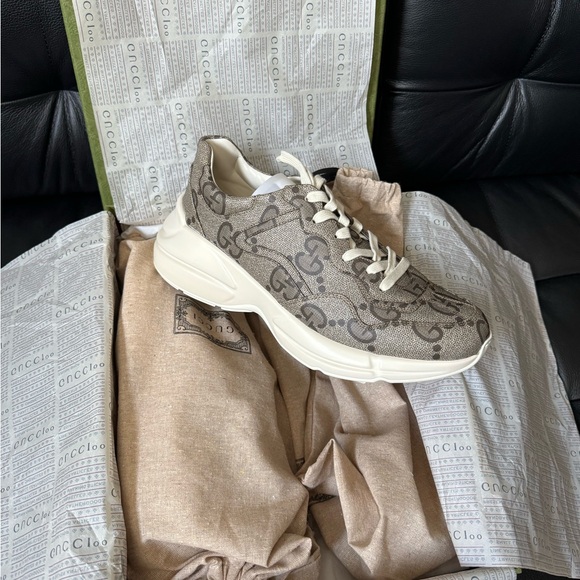 Gucci Jumbo GG Men’s Sneakers (Gucci Size 9. US Size 10-11) - Picture 1 of 5
